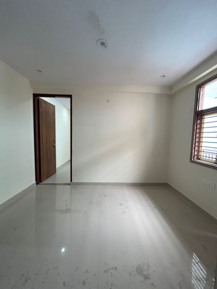 Room, crs-pratham 2 Bedroom 1150 Sq.Ft. Apartment In Rajpur Dehradun 9870967
