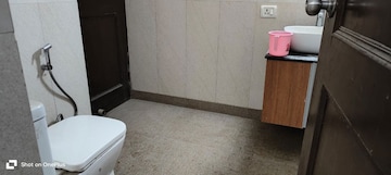 Bathroom in 2 BHK Apartment at Eldeco Ananda, Sector 48 – for Rent