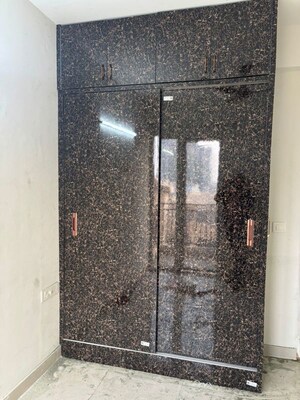 Furnished Amenities in 2.5 BHK Apartment at Signature Global Golf Greens, Sector 79 – for Sale