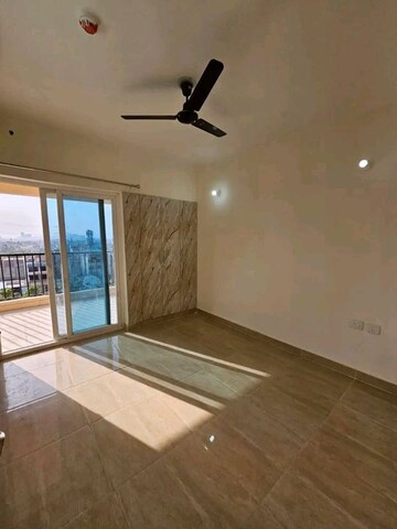 3 BHK Apartment For Rent in Gaur City 2 - 14th Avenue, Sector 16c Greater Noida