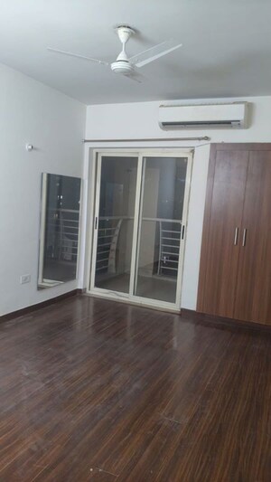 Building Lobby in 3.5 BHK Apartment at Sector 20 – for Rent