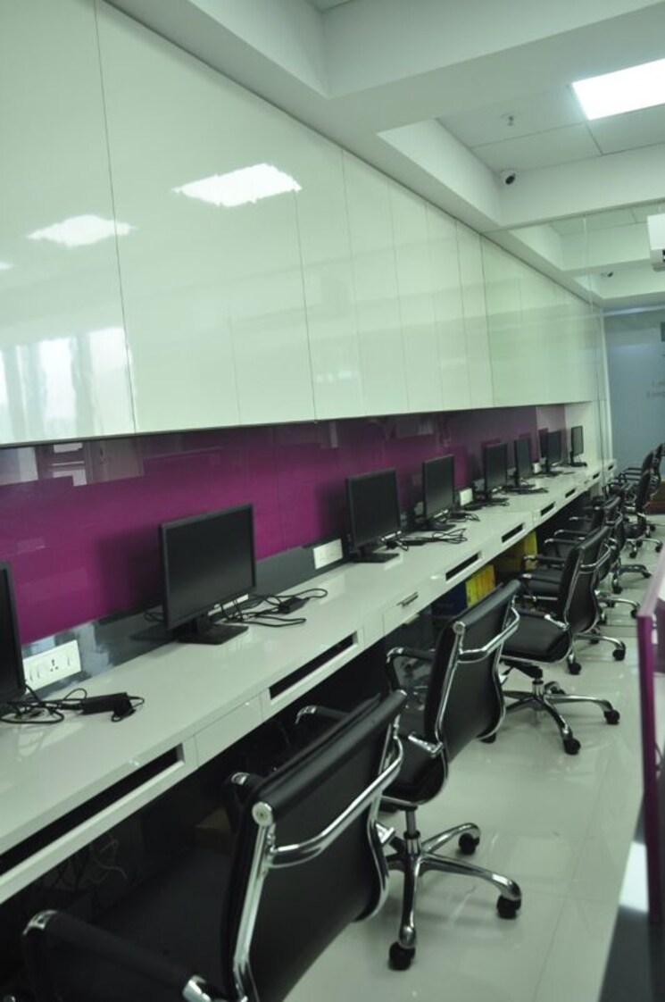 Team Area, cello-triumph Commercial Office Space 800 Sq.Ft. In Goregaon West Mumbai 9871011