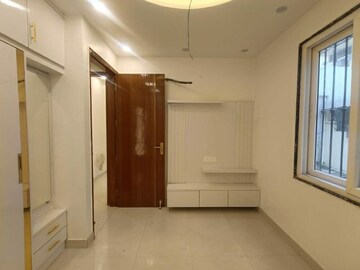 2 BHK Builder Floor For Sale in Janakpuri