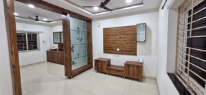 Room in 2 BHK Builder Floor at Kondapur – for Rent