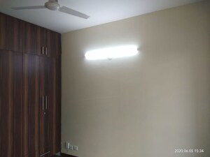 Room in 3 BHK Apartment at Bestech Park View Spa Next, Sector 67 – for Rent