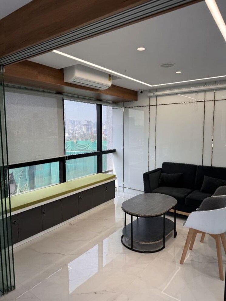 Team Area, hubtown-viva Commercial Office Space 800 Sq.Ft. In Jogeshwari East Mumbai 9871019