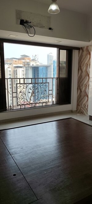 Room in 2 BHK Apartment at Cosmos Jewels Solitaire, Ghodbunder Road – for Rent