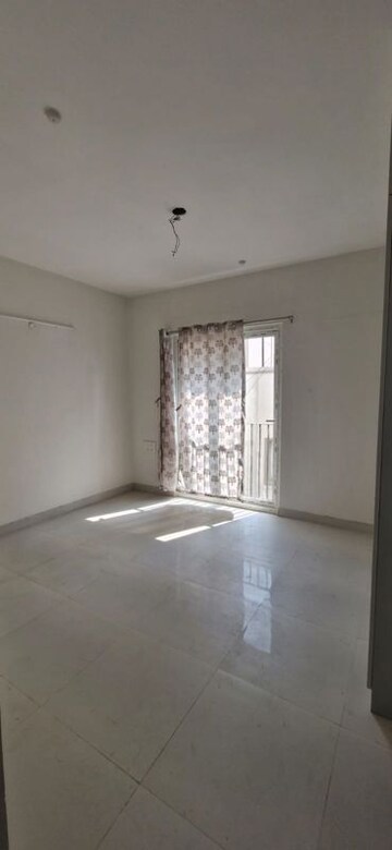Room in 3 BHK Builder Floor at Kondapur – for Rent