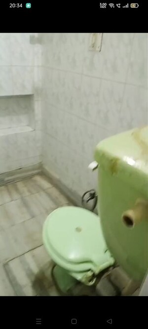 Bathroom in 1 BHK Villa at Aliganj – for Rent