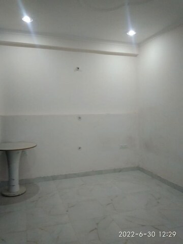 Room in 2 BHK Independent House at Sushant Golf City – for Rent