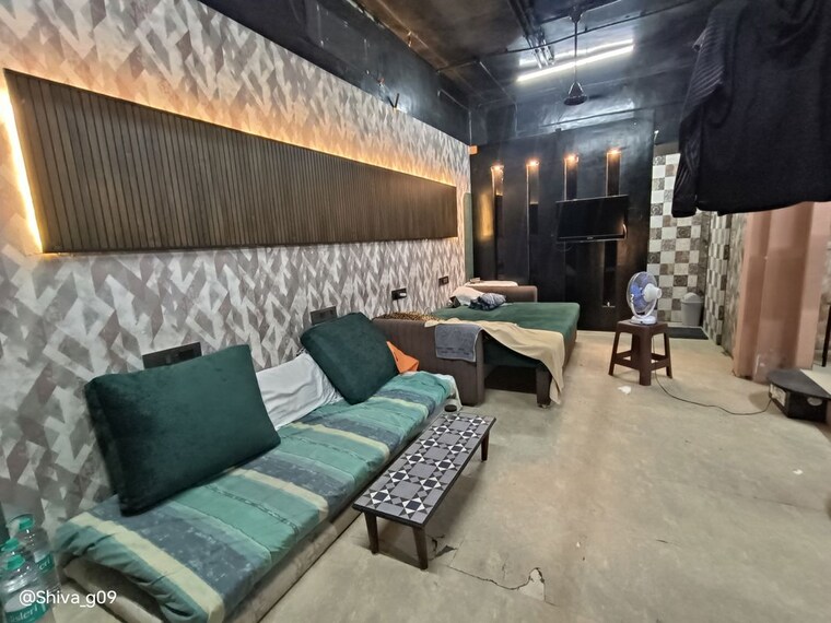 Living Room, upper worli Pg For Boys In Upper Worli 9871042