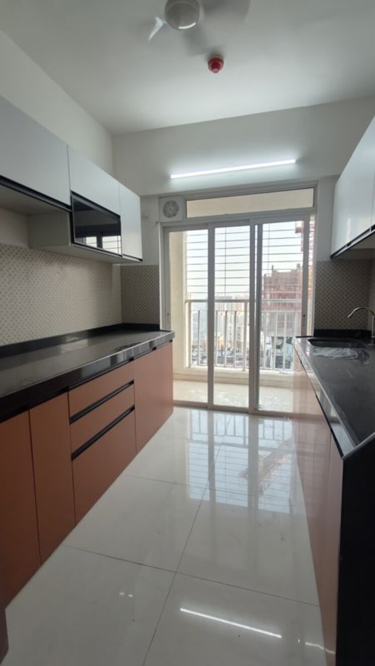 Kitchen, lodha-amara 2 Bedroom 882 Sq.Ft. Apartment In Kolshet Road Thane 9871056