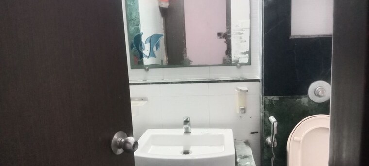 Bathroom, lodha-splendora 2 Bedroom 771 Sq.Ft. Apartment In Ghodbunder Road Thane 9871072