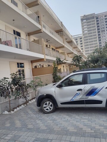 3 BHK Builder Floor – Exterior View View at TDI The Retreat, Sector 89 - for Rent