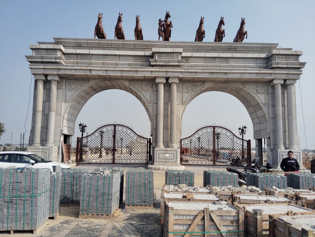 Plot For Sale in Sector 97