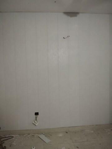 Room in 2 BHK Apartment at Vashisht Heights, Sector 87 – for Rent