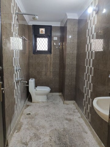 Bathroom in 1 BHK Apartment at Chattarpur – for Rent