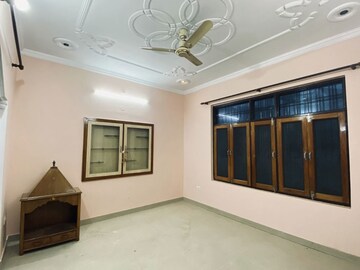 Room in 3 BHK Villa at Indira Nagar – for Rent