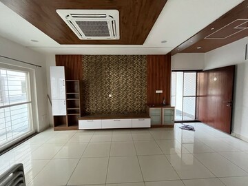 Room in 3 BHK Villa at Sark Three, Mokila – for Rent