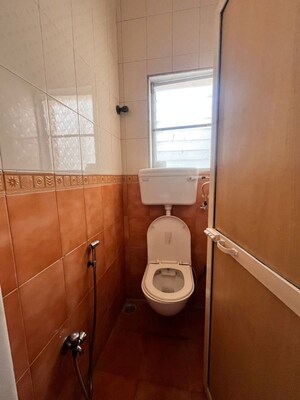 Bathroom in 1 BHK Apartment at Seven Bunglow – for Rent