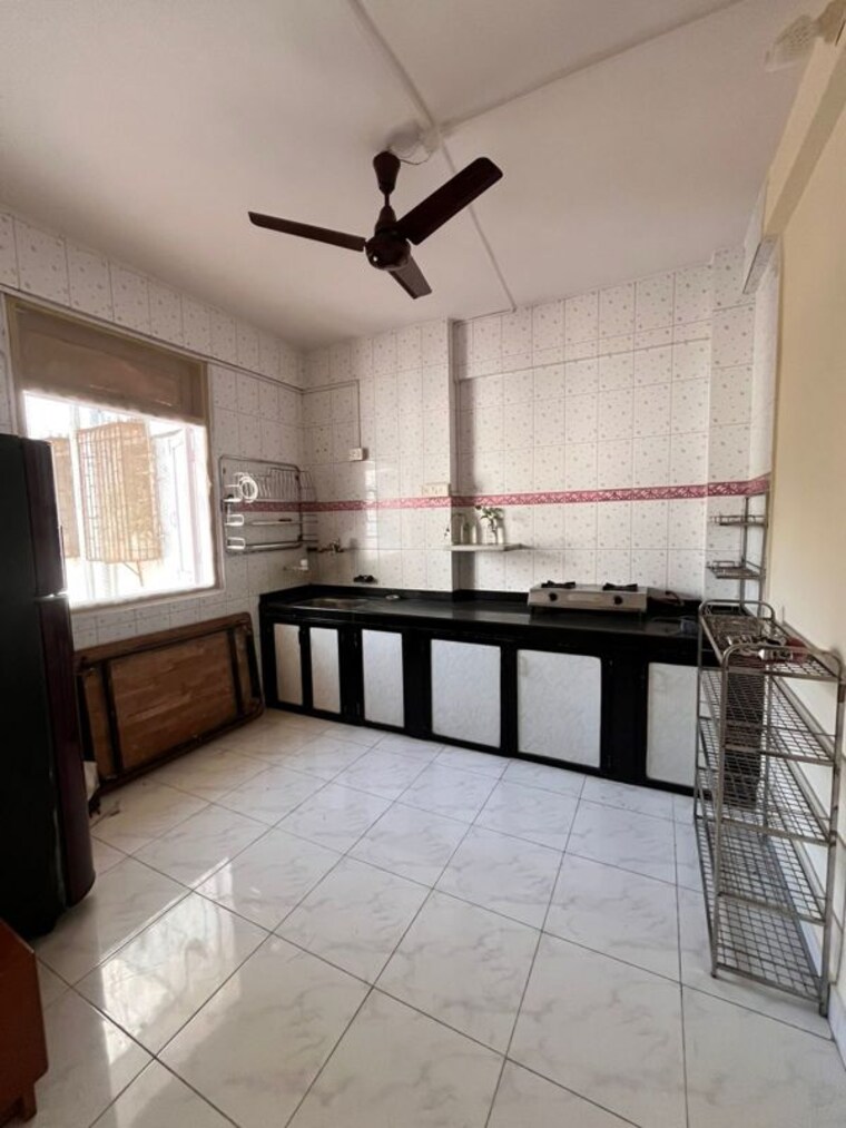Kitchen, seven bunglow 1 Bedroom 500 Sq.Ft. Apartment In Seven Bunglow Mumbai 9871119