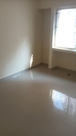 Room in 2 BHK Apartment at Fasttrack Heavens Life, Katara Hills – for Sale