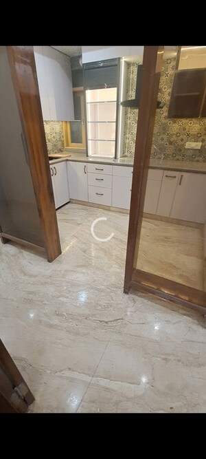 Room in 4 BHK Builder Floor at Chittaranjan Park – for Sale