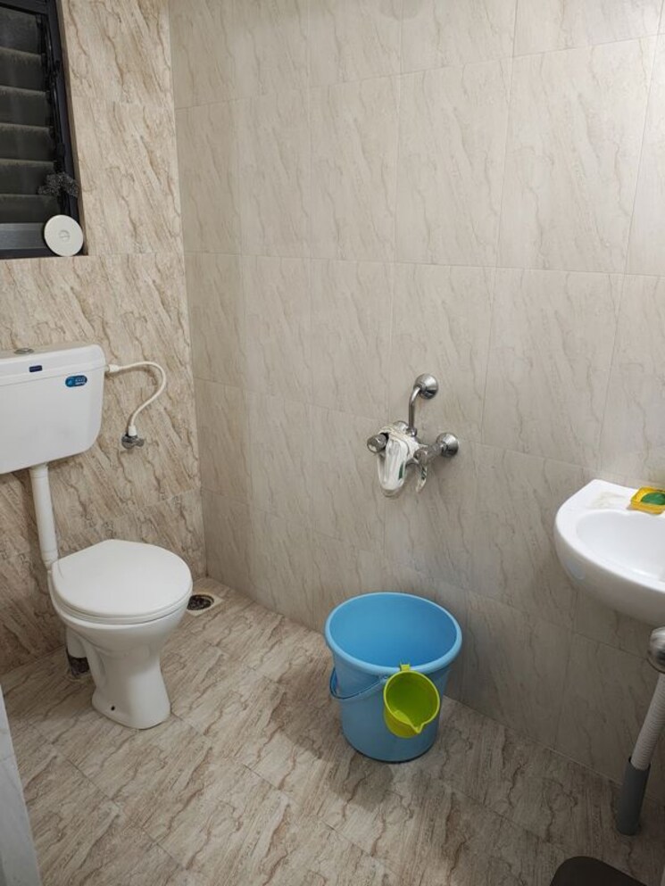 Bathroom, gs-silver-square 2 Bedroom 700 Sq.Ft. Apartment In Hadapsar Pune 9864751