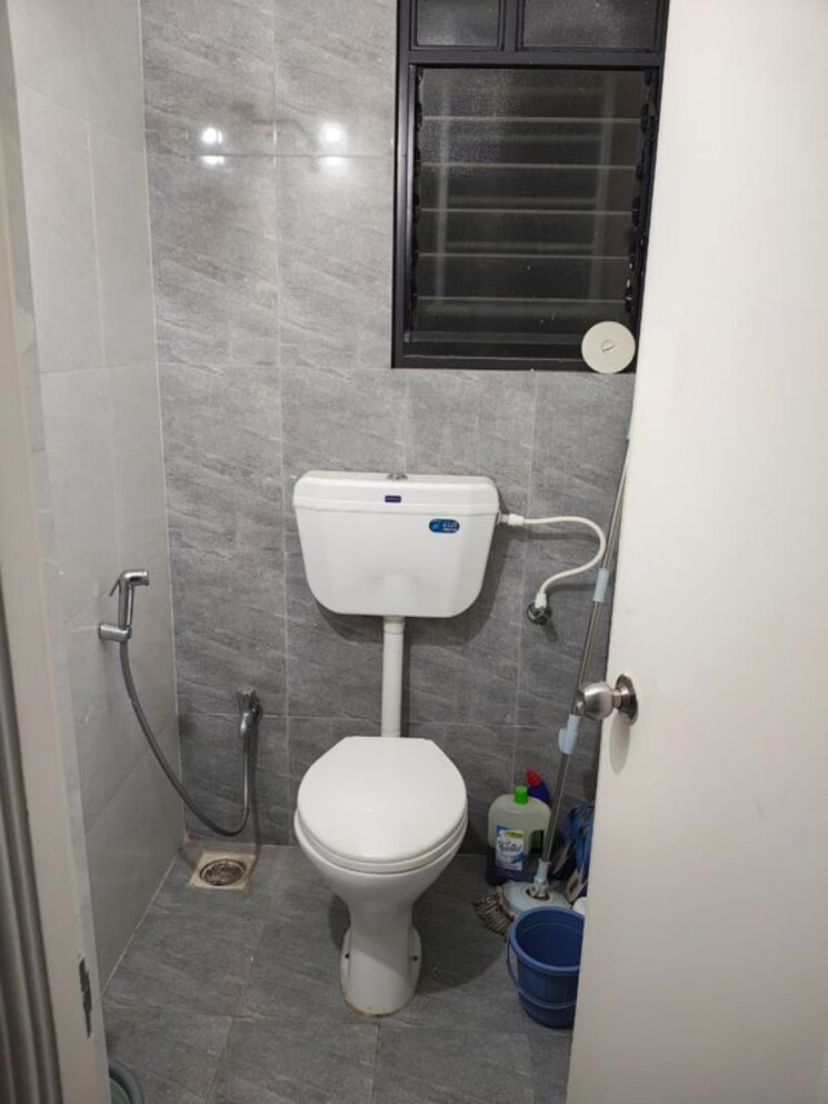 Bathroom, gs-silver-square 2 Bedroom 700 Sq.Ft. Apartment In Hadapsar Pune 9864751