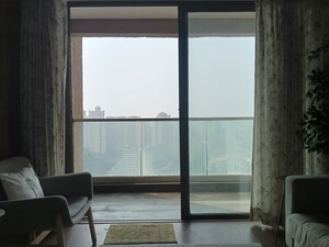 Room in 2 BHK Apartment at Kanakia Silicon Valley, Powai – for Rent