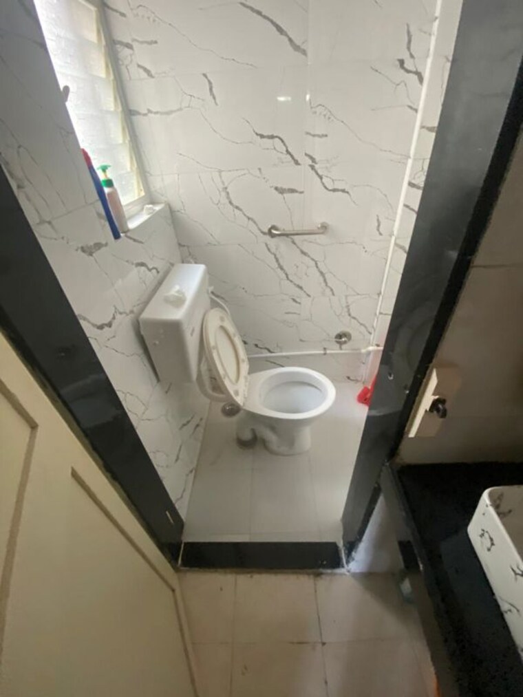 Bathroom, eklavya colony 1 Bedroom 615 Sq.Ft. Apartment In Eklavya Colony Pune 9871207