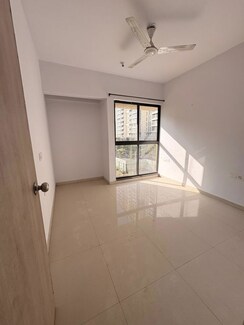 2 BHK + Pooja Room Apartment For Rent in Lodha Downtown