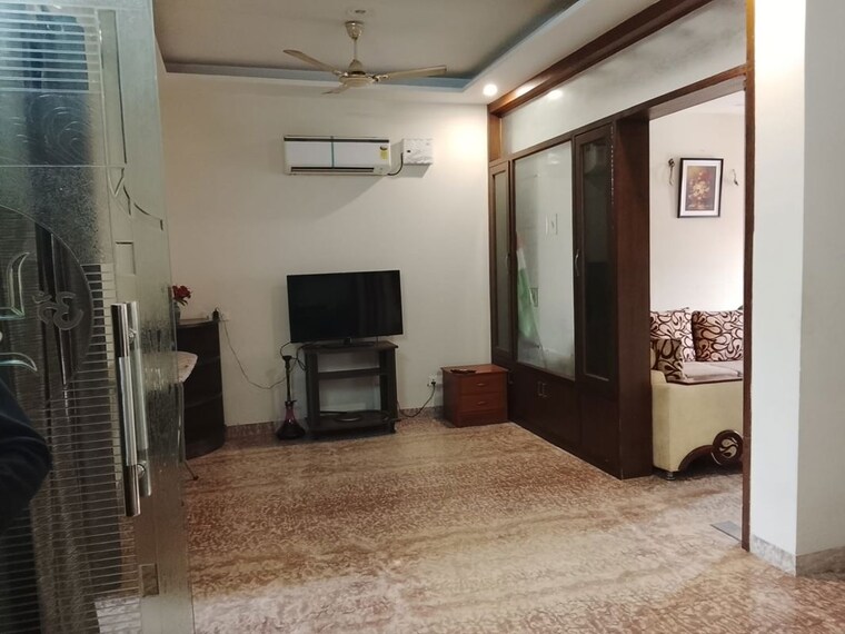 Living Room, sector 17 3 Bedroom 2500 Sq.Ft. Independent House In Sector 17 Panchkula 9871263