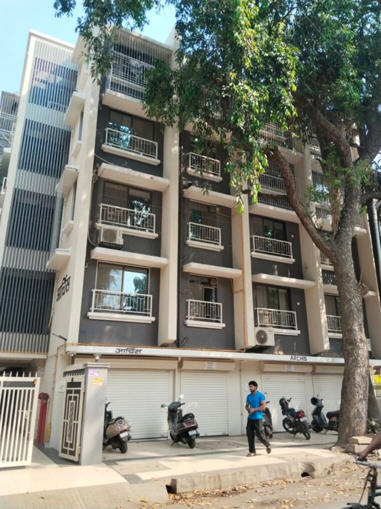 Exterior View, vile parle east Commercial Showroom 1500 Sq.Ft. In Vile Parle East Mumbai 9871288