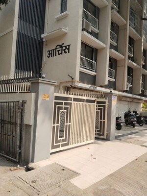  Showroom – Exterior View View at Vile Parle East - for Rent