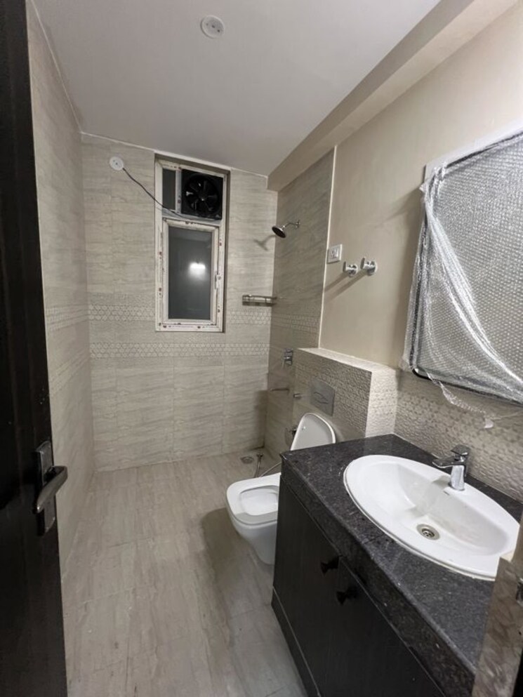 Bathroom, ats-pristine 3 Bedroom 1750 Sq.Ft. Apartment In Sector 150 Noida 9871212