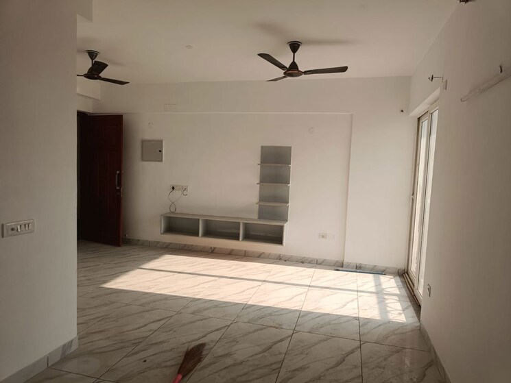 Bathroom, urbtech-hilston 2.5 Bedroom 1380 Sq.Ft. Apartment In Sector 79 Noida 9871271