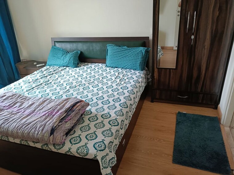 Bedroom, emaar-mgf-emerald-hills 4 Bedroom 350 Sq.Yd. Apartment In Sector 65 Gurgaon 9871314