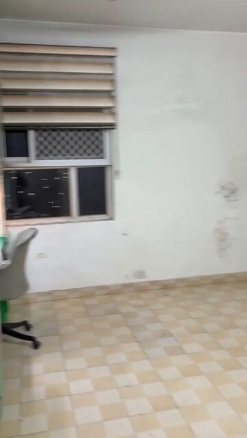 Parking in 2 BHK Apartment at BPTP Princess Park, Sector 86 – for Rent