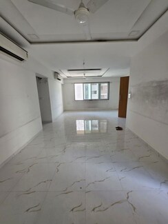 3.5 BHK Apartment For Rent in Diamond Garden