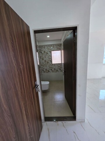 Bedroom in 3.5 BHK Apartment at Diamond Garden, Chembur – for Rent