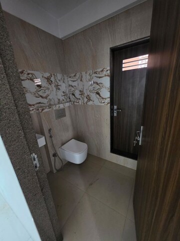 Bathroom in 3.5 BHK Apartment at Diamond Garden, Chembur – for Rent