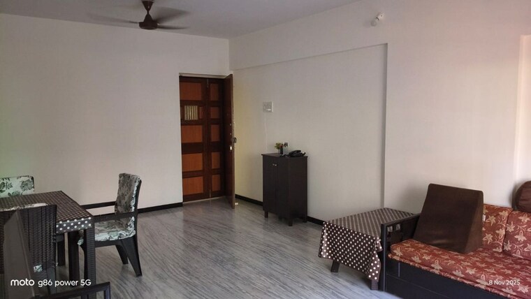 Living Room, golden-square 2 Bedroom 700 Sq.Ft. Apartment In Santacruz East Mumbai 9871362