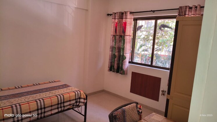 Bedroom, golden-square 2 Bedroom 700 Sq.Ft. Apartment In Santacruz East Mumbai 9871362