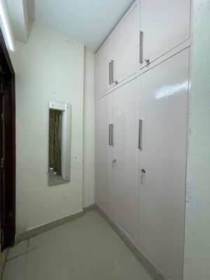 Building Lobby in 2 BHK Villa at RWA Apartments Sector 52, Sector 52 – for Rent