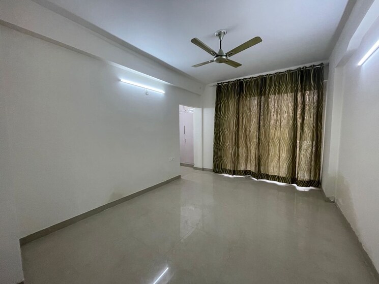 Room, rwa-apartments-sector-52 2 Bedroom 1550 Sq.Ft. Villa In Sector 52 Noida 9871446