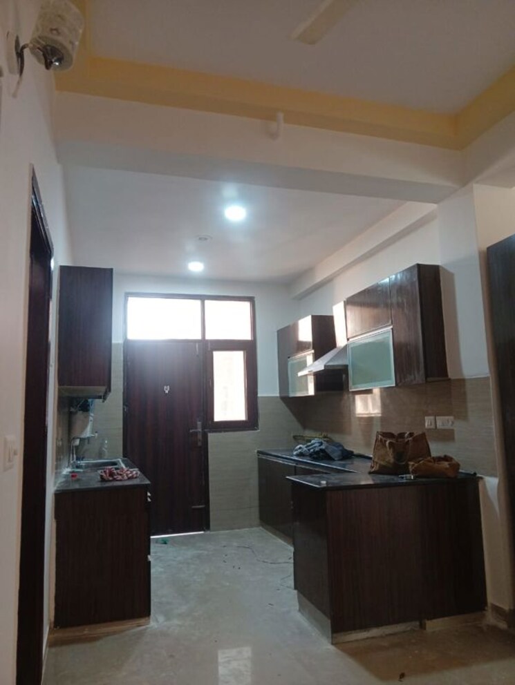 Kitchen, supertech-cape-town 2.5 Bedroom 1150 Sq.Ft. Apartment In Sector 74 Noida 9871490