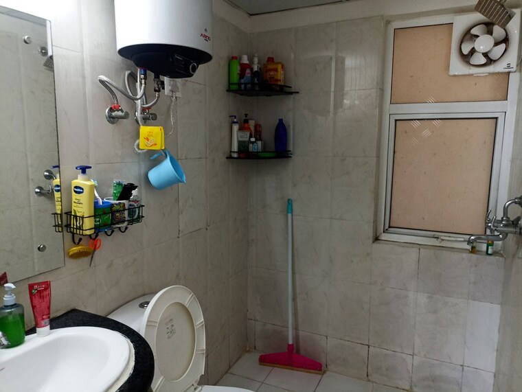 Bathroom, mapsko-paradise 3 Bedroom 1341 Sq.Ft. Apartment In Sector 83 Gurgaon 9871488
