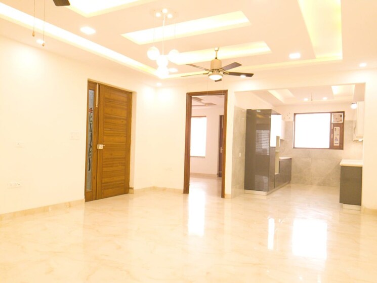 Room, bptp-park-central 3 Bedroom 250 Sq.Yd. Builder Floor In Sector 85 Faridabad 9871500