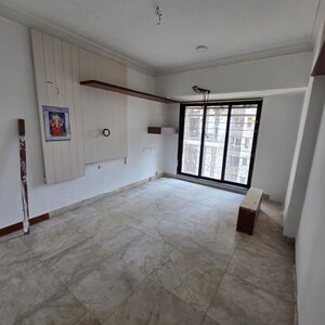 Bedroom in 2 BHK Apartment at Sindhi Society, Chembur – for Rent